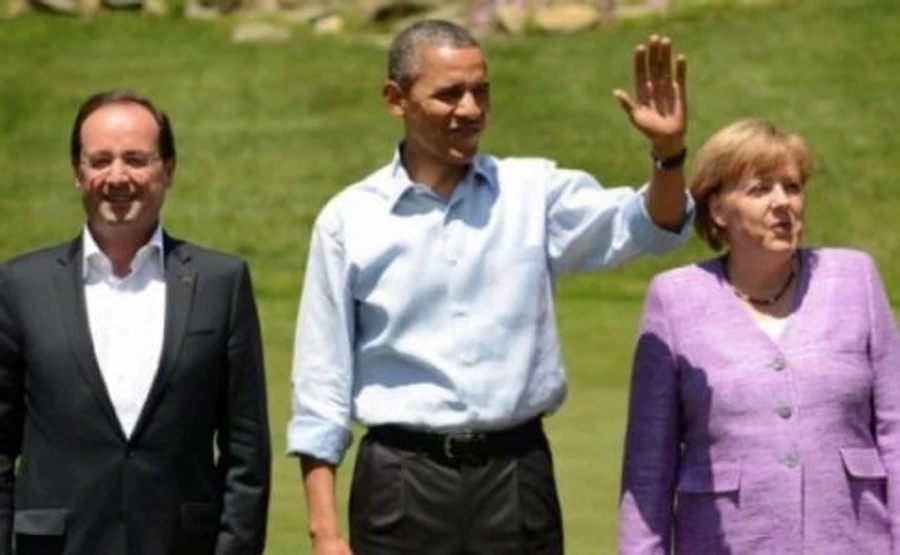 Обама поговорил об Украине с Меркель и Олландом