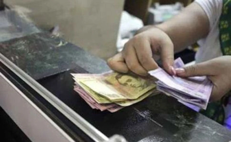 В СБУ рассказали, как мошенники присваивают деньги на переселенцев