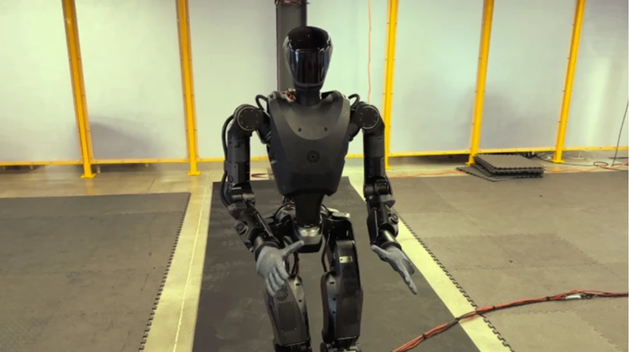 Two humanoid soldier robots delivered to Ukraine by US company – Time