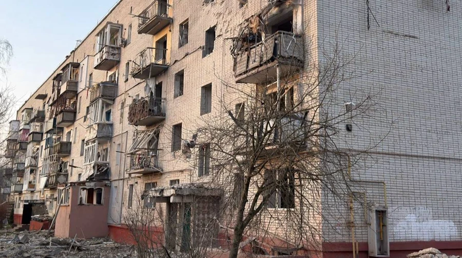 Россияне утром ударили по Шостке – убили женщину и ранили её родственников