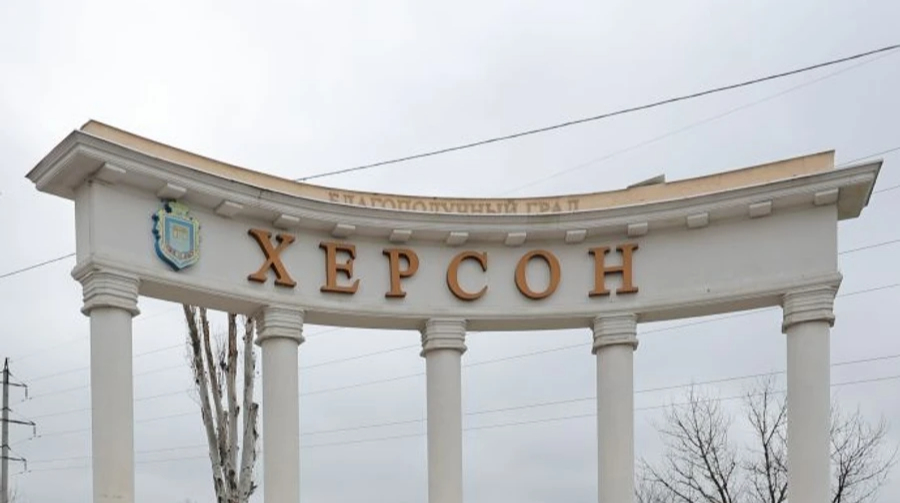 У Херсоні російський дрон убив чоловіка, який їхав на велосипеді