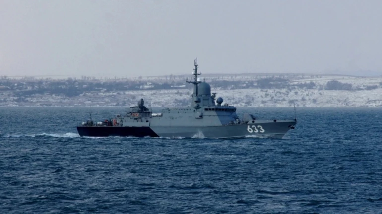 Силы обороны поразили в Севастополе ракетный корабль РФ Циклон - Генштаб