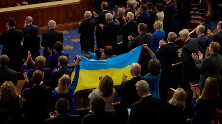 Луч надежды из США: что на самом деле означает поддержка Сенатом финансирования для Украины