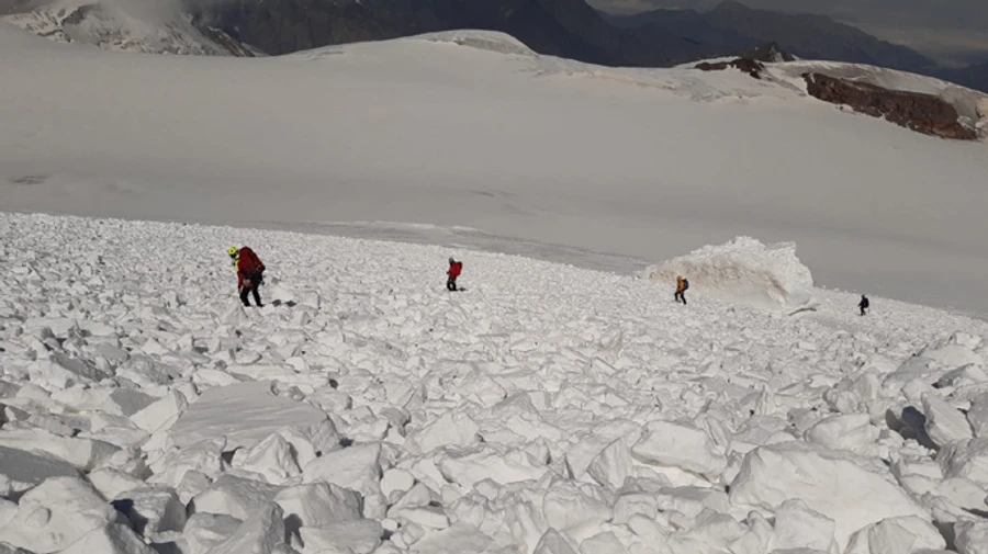 У МЗС розповіли про долю українців, які потрапили під лавину на Казбеку