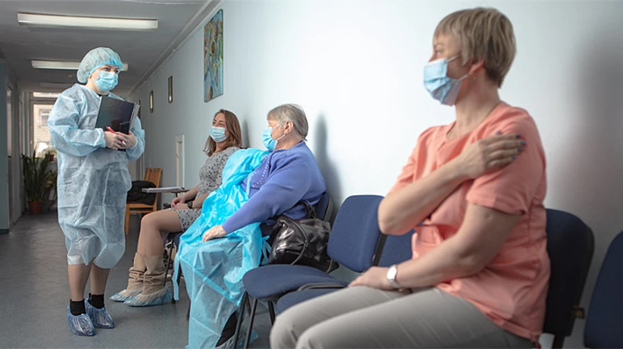 У Києві на два дні призупинять вакцинацію