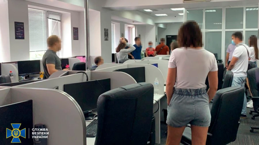 Финансировали провокации ко Дню Независимости СБУ блокировала криптообменники в Киеве