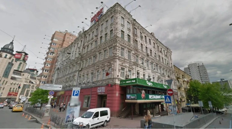 Родина ексчлена Вищої ради правосуддя приватизувала частину будинку у центрі Києва