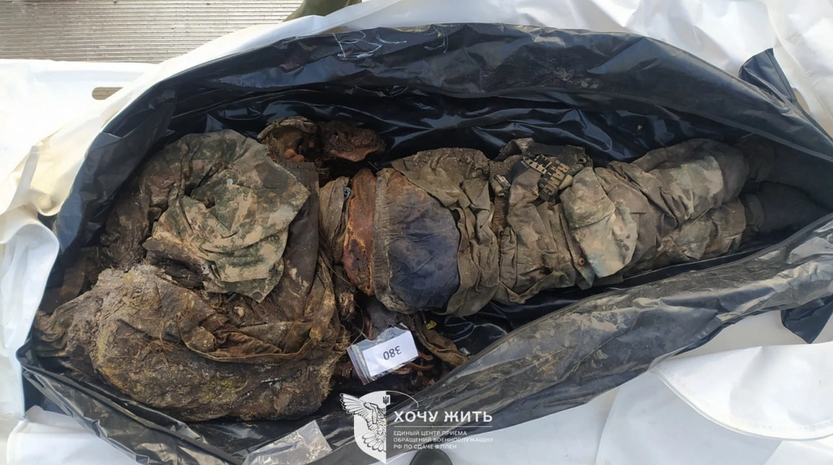 Ukraine returns to Russia body of soldier Moscow presented as fallen Ukrainian defender