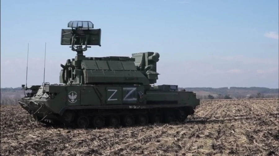 Ukrainian forces post video of drone strike on Russian Tor M-2 air defence system – video