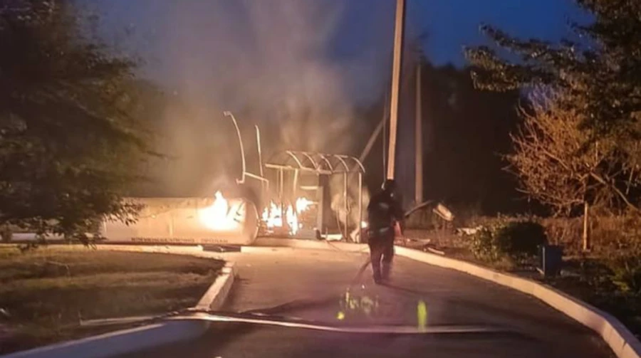 Forças russas atacam postos de gasolina nos oblasts de Sumy e Chernihiv durante a noite