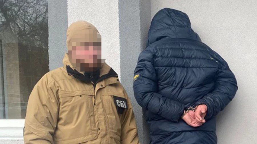 Полковник Минобороны погорел на взятке за снятие с воинского учета