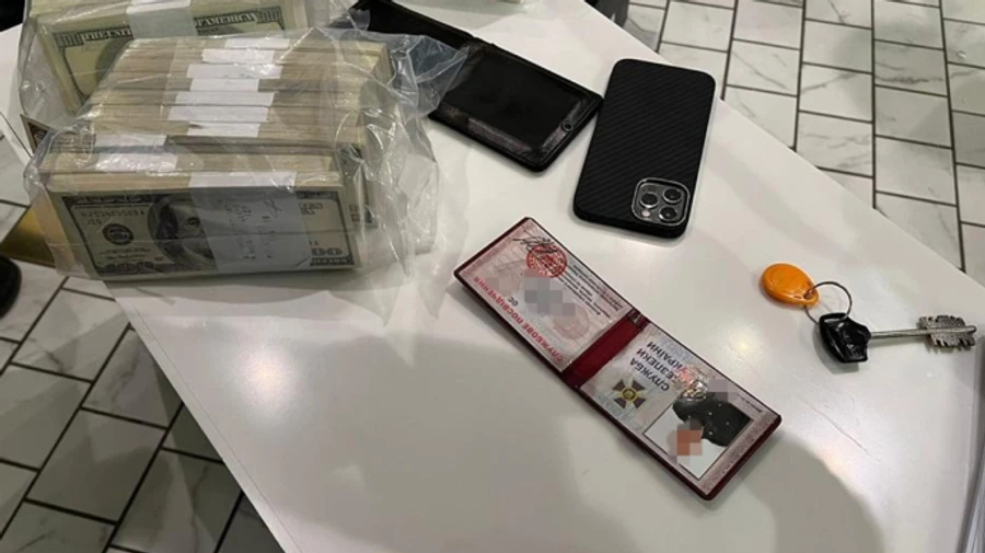 Липовый СБУшник обещал освобождение от санкций СНБО за полмиллиона долларов