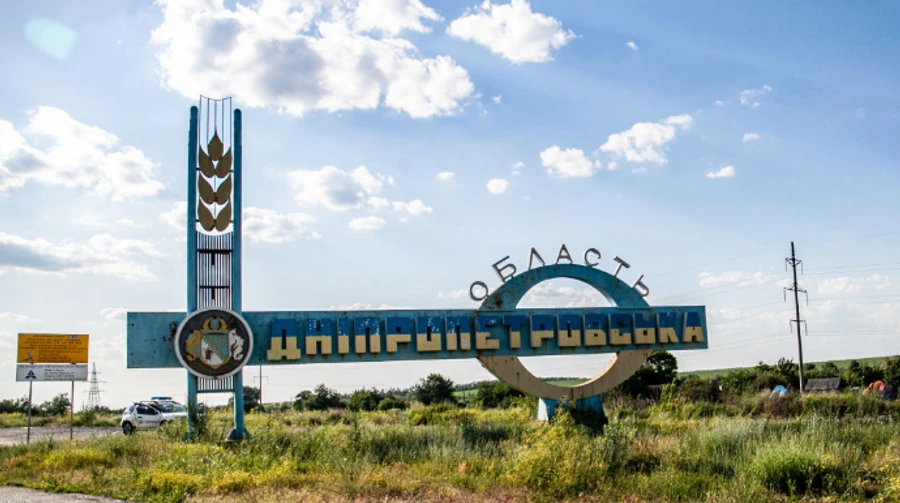 Росія вночі обстріляла з Градів Дніпропетровщину, в Нікополі троє поранених