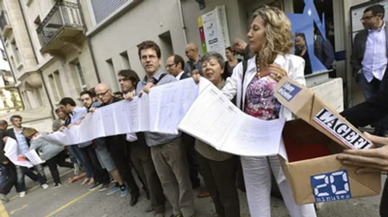 Усилитель демократии: как в Швейцарии сделали петиции эффективными