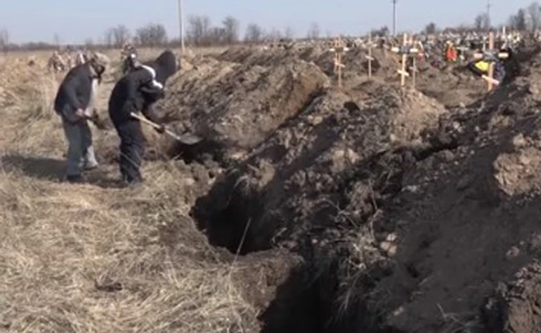 В мире за сутки умерло рекордное количество больных COVID