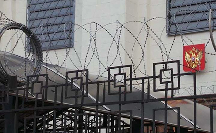 Росія збирається забрати своїх громадян з України