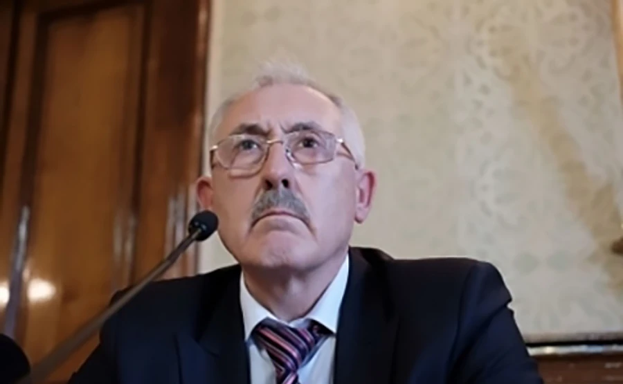 У бывшего главы Черновицкой ОГА провели обыски