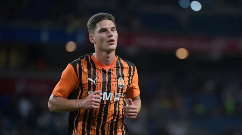 Football: Shakhtar Donetsk midfielder Sudakov joins Portuguese Benfica
