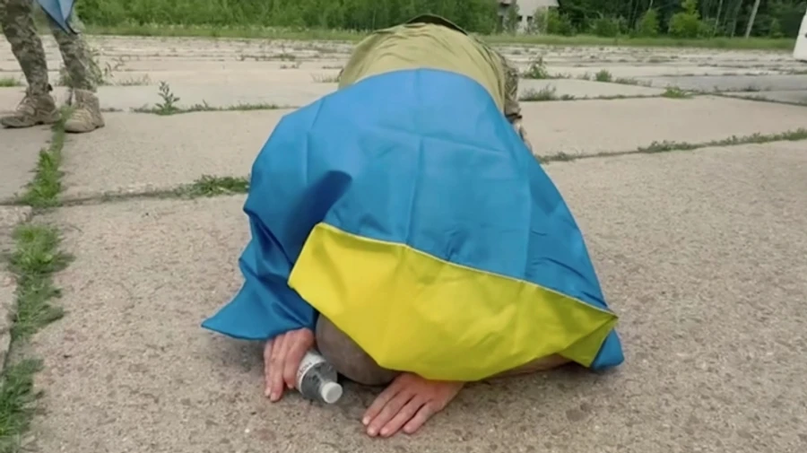 Самому молодому освобожденному из плена 4 июля – 20 лет: как проходил 8 этап обмена по Стамбулу