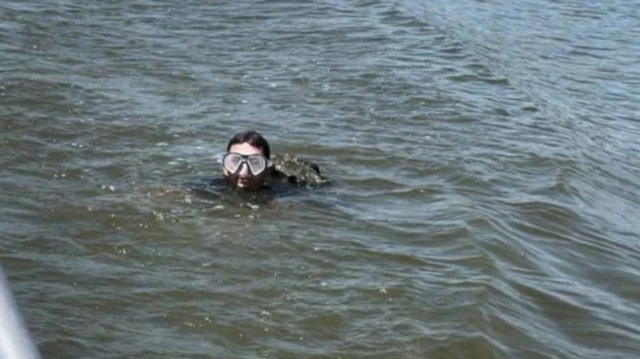 В стиле Джеймса Бонда: мужчина во второй раз пытался сбежать из Украины