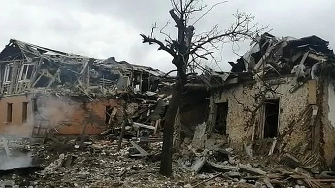 Чернігів: загиблих щонайменше 33, роботи призупинено через обстріли
