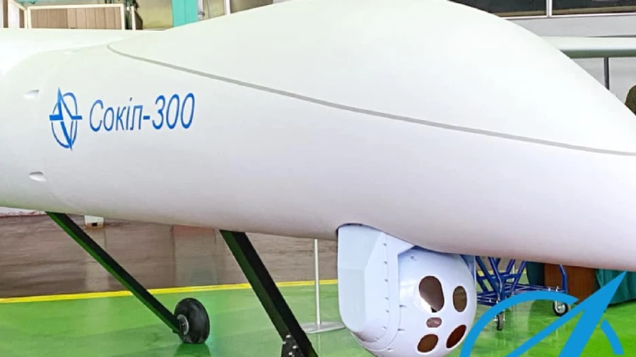 Українські конструктори показали розвідувально-ударний безпілотник Сокіл-300