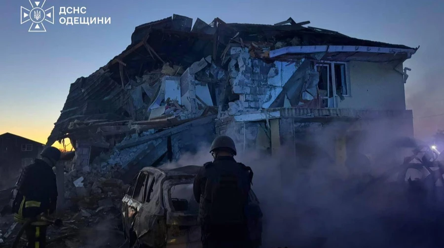 One killed and three injured in Russian morning strike on Odesa – photos