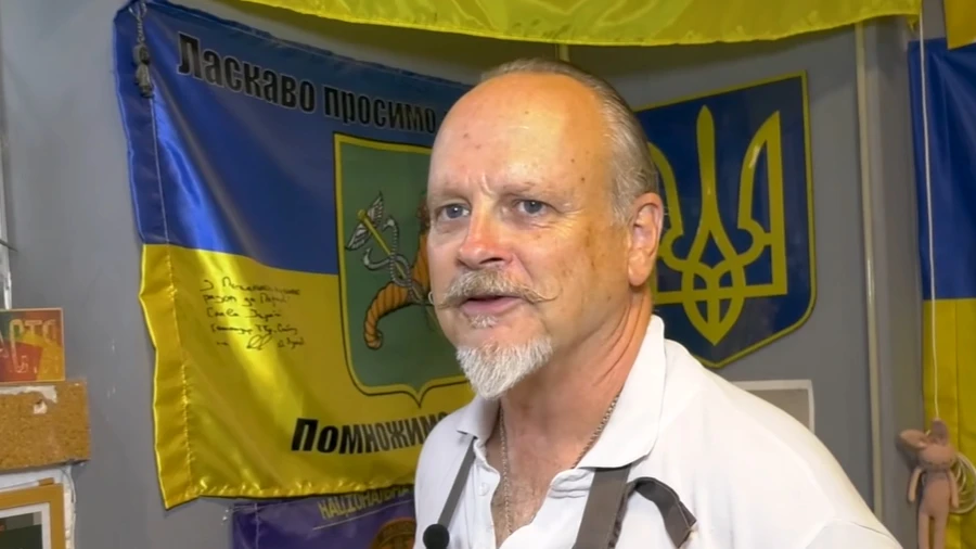 From lawyer's office to kitchen: father of American soldier killed in Ukraine volunteers in Kharkiv