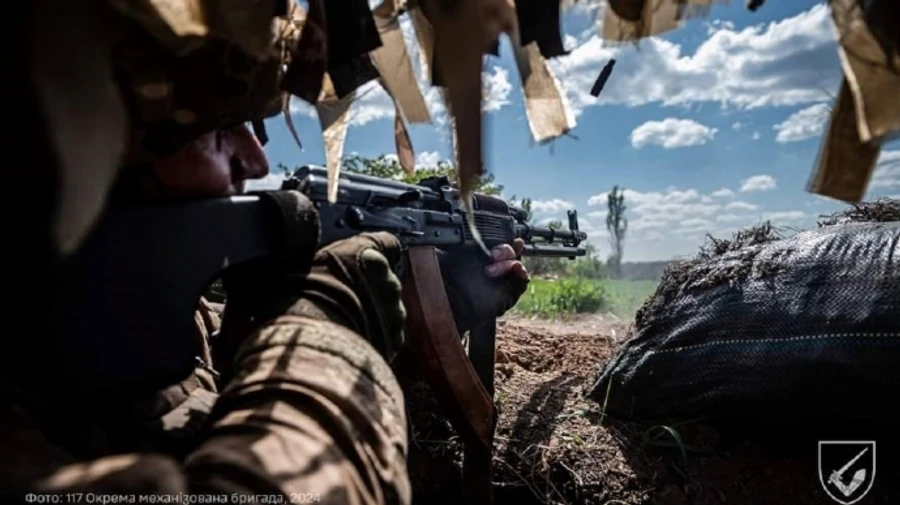 Russians lose another 1180 soldiers and 13 tanks at line of contact