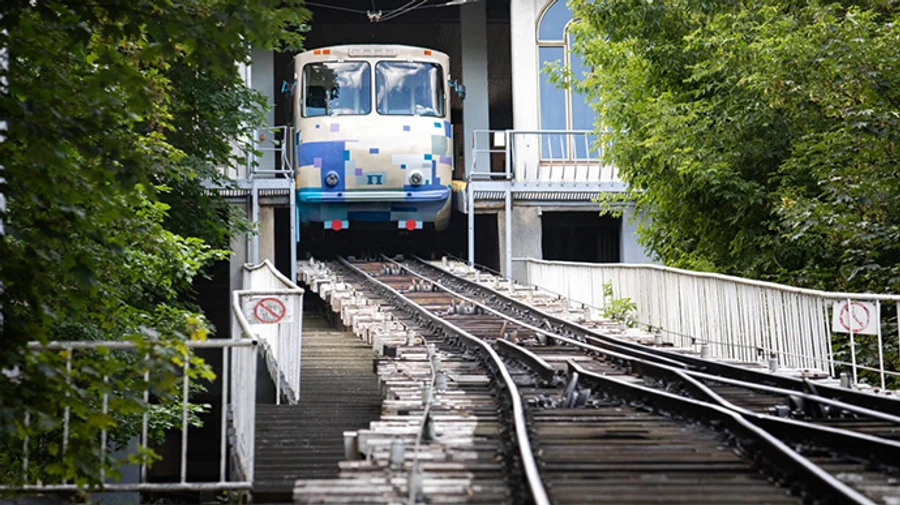 Киевский фуникулер закроют на месяц из-за ремонта