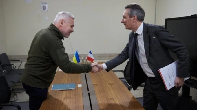 Французькі підприємці придбали для Харкова понад 180 генераторів