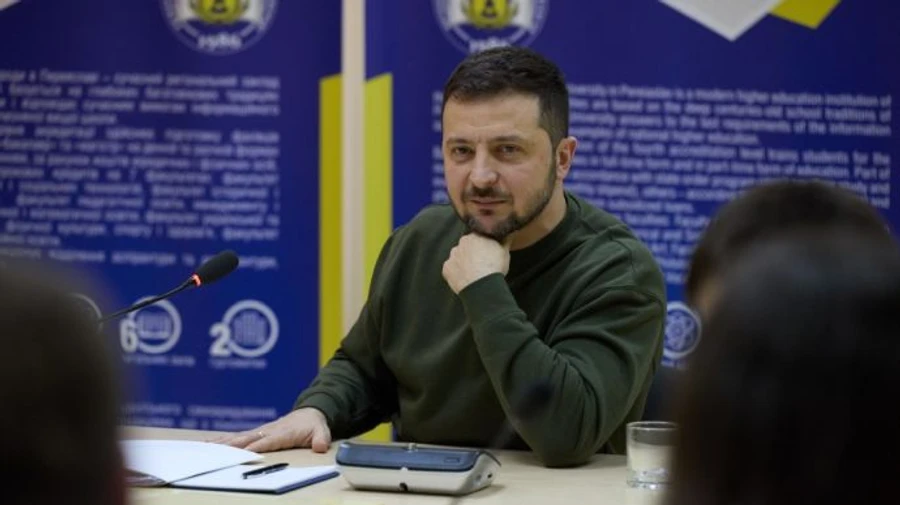 Зеленський з’їздив до Переяслава й розповів студентам про дезінформацію РФ