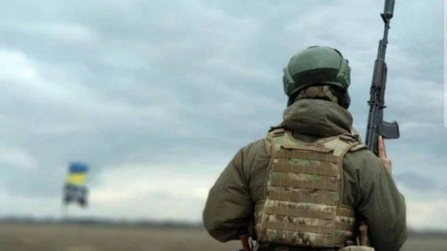 Раненого в голову бойца спасли, но половина тела парализована