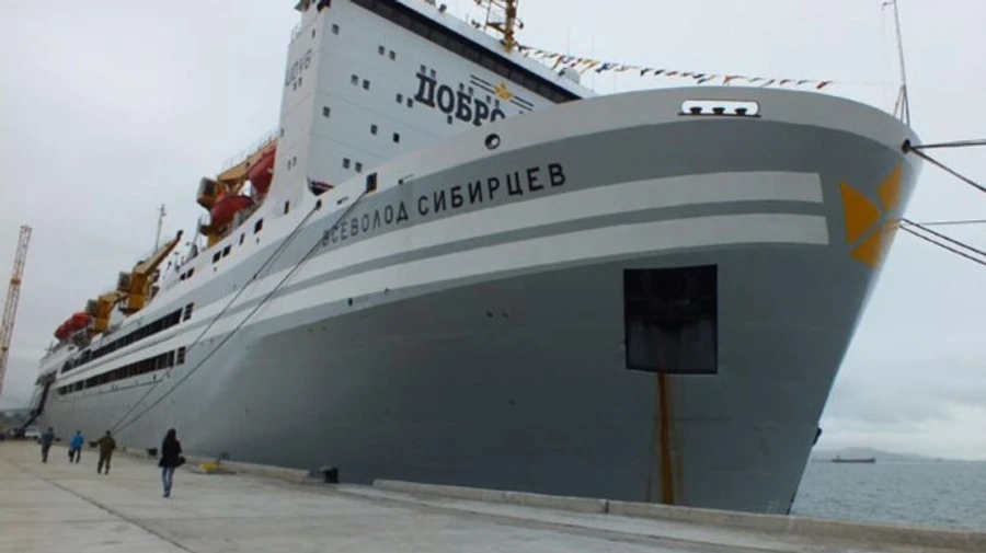 В РФ на крупнейшей плавбазе прогремел взрыв, есть жертвы