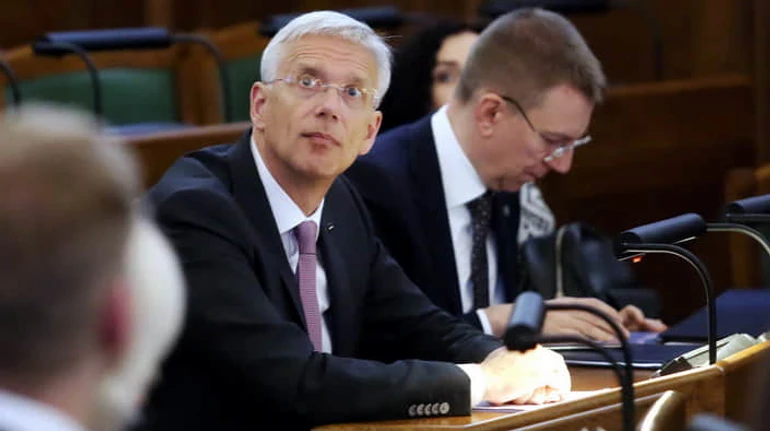 Слишком консервативная Латвия: как избрание президента-гея едва не привело к краху правительства