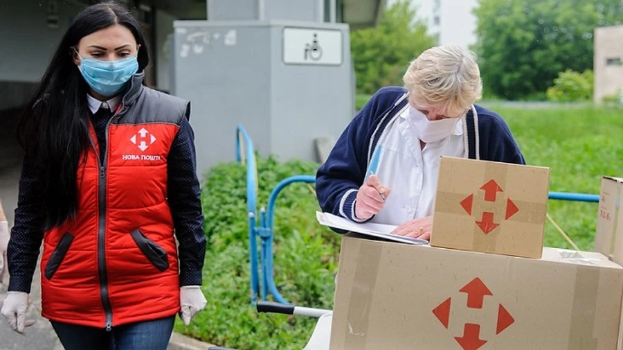 Nova Poshta sending aid for military and civilians for free
