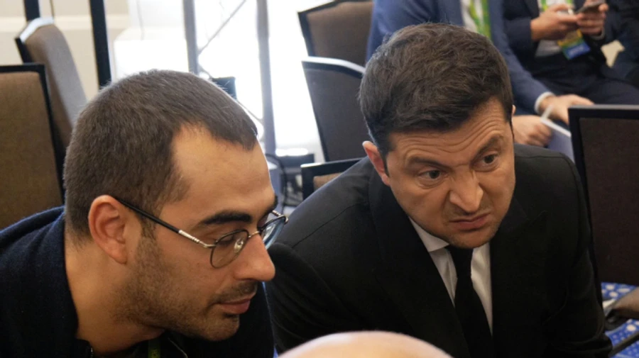 Трухин не собирается сдавать мандат