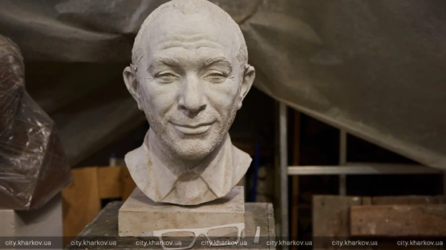 Кернесу установят памятник в Харькове