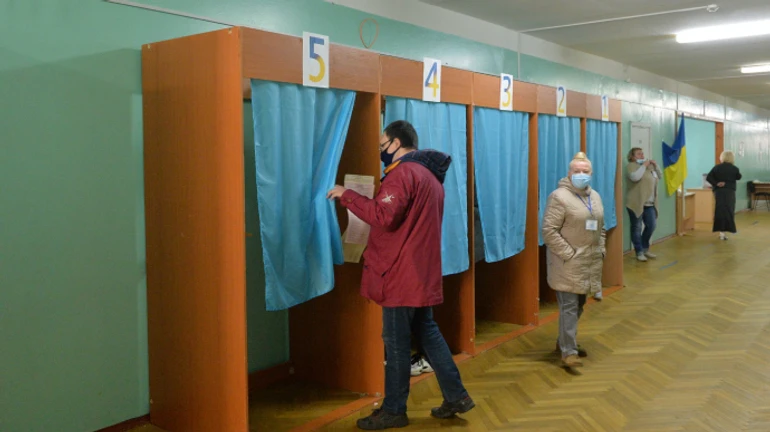 На 87-му лишилось порахувати 10%: розрив між Вірастюком і Шевченком менше тисячі