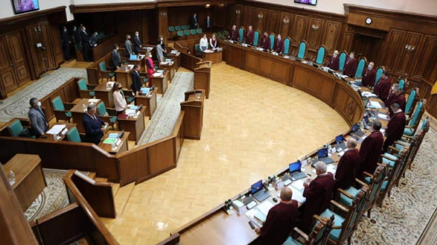 Зеленський впродовж доби подасть до Ради законопроєкт, щоб змінити склад КСУ – ЗМІ