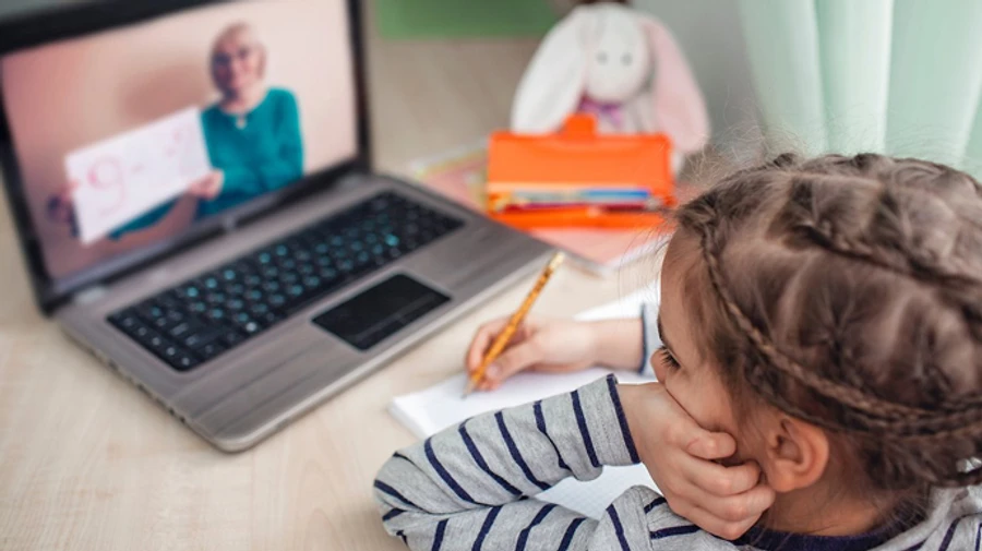 Франківськ застряг у червоній зоні: мер повідомив, як працюватимуть школи і садочки