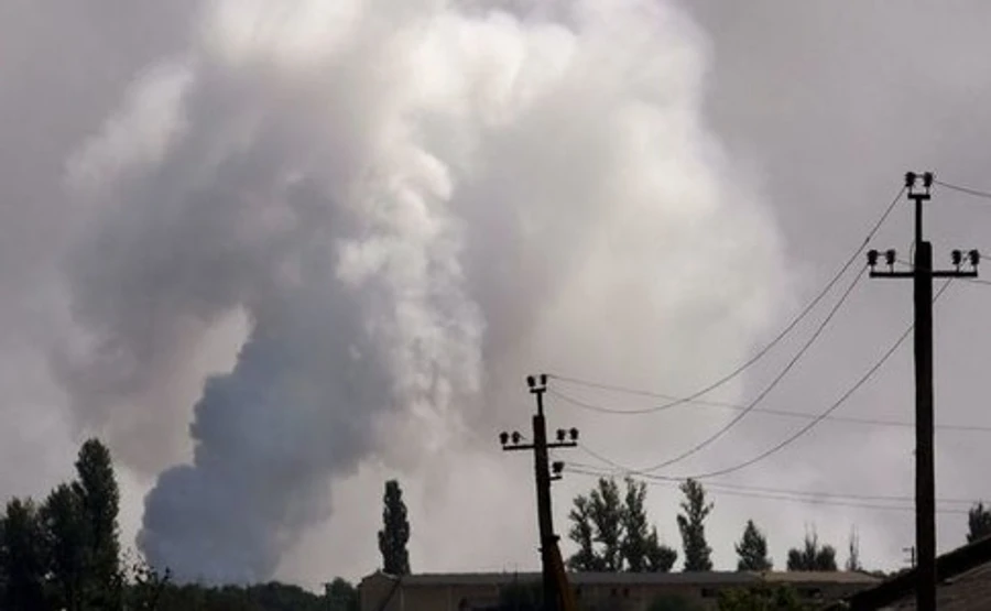 Возле Опытного горел склад боеприпасов боевиков - СЦКК