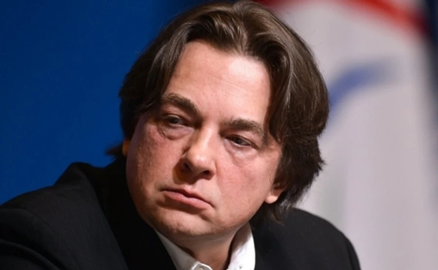 Порошенко ввел санкции против руководителей СМИ РФ