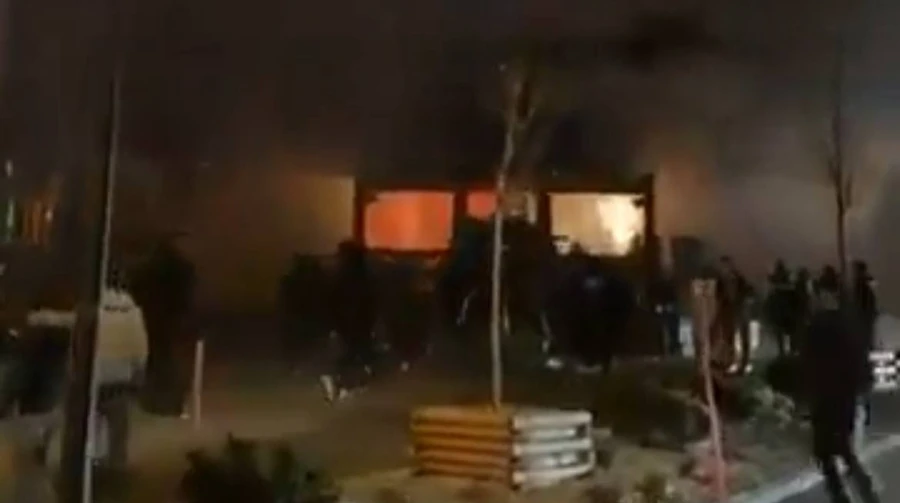 Піротехніка для шоу спричинила смертельну пожежу в барі у Швейцарії