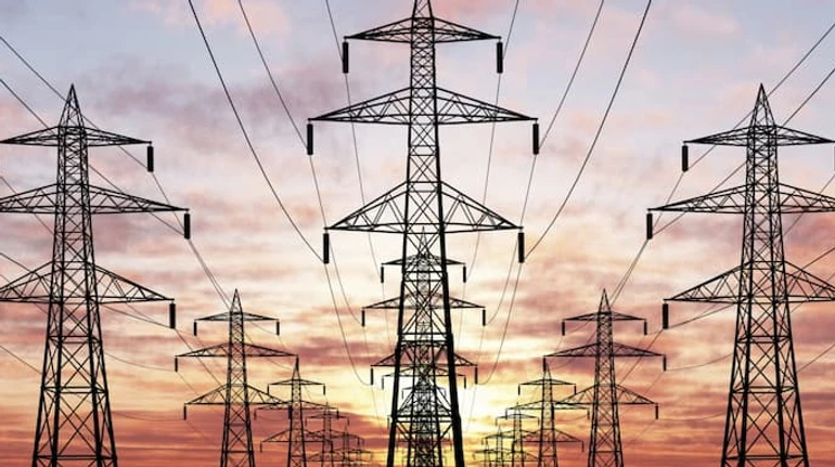 Киевщина возвращается к графикам отключений, Киев – нет