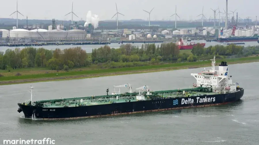 Затриманий Францією російський танкер прибув до Марселя