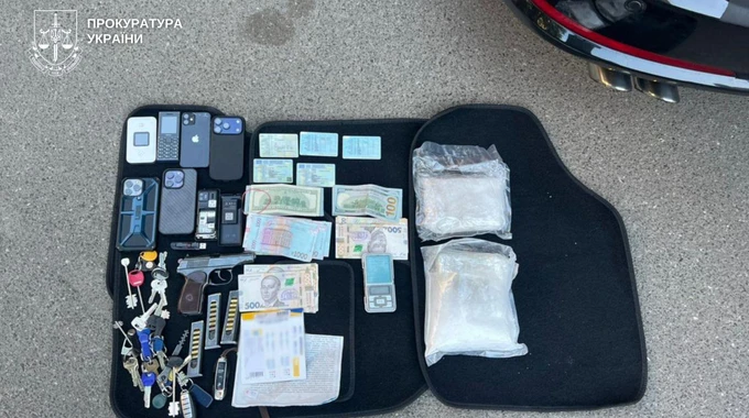 У Києві накрили банду, яка займалася збутом кокаїну