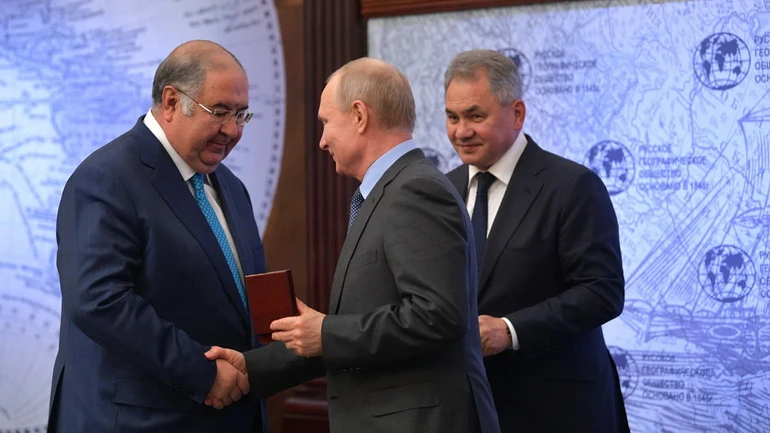 Всі за! на користь Кремля: чому продовжувати санкції ЄС стало так складно і що з цим робити