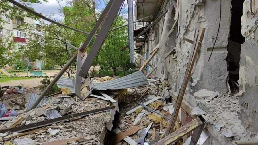 Russians shell school in Severodonetsk, authorities call on residents to evacuate