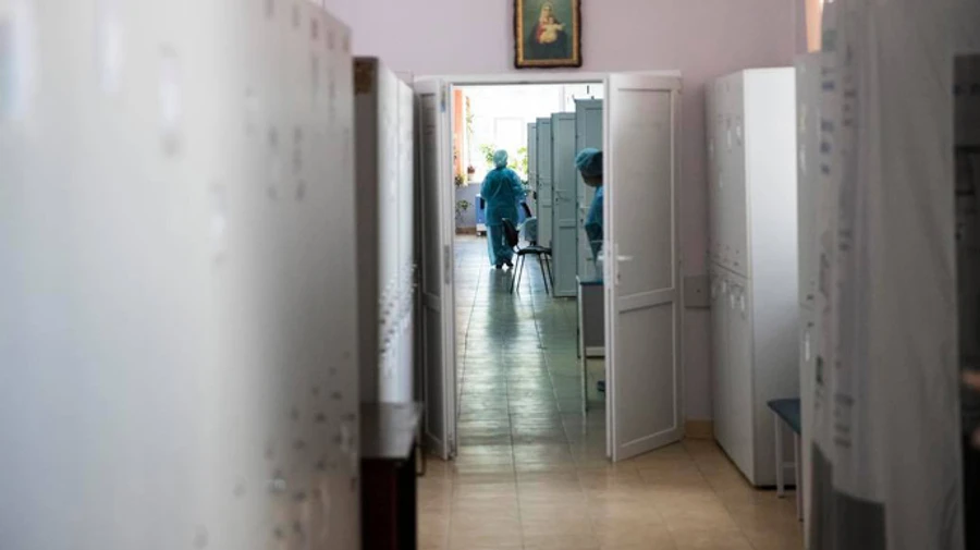 В Киеве несколько дней подряд более 450 новых случаев COVID-19